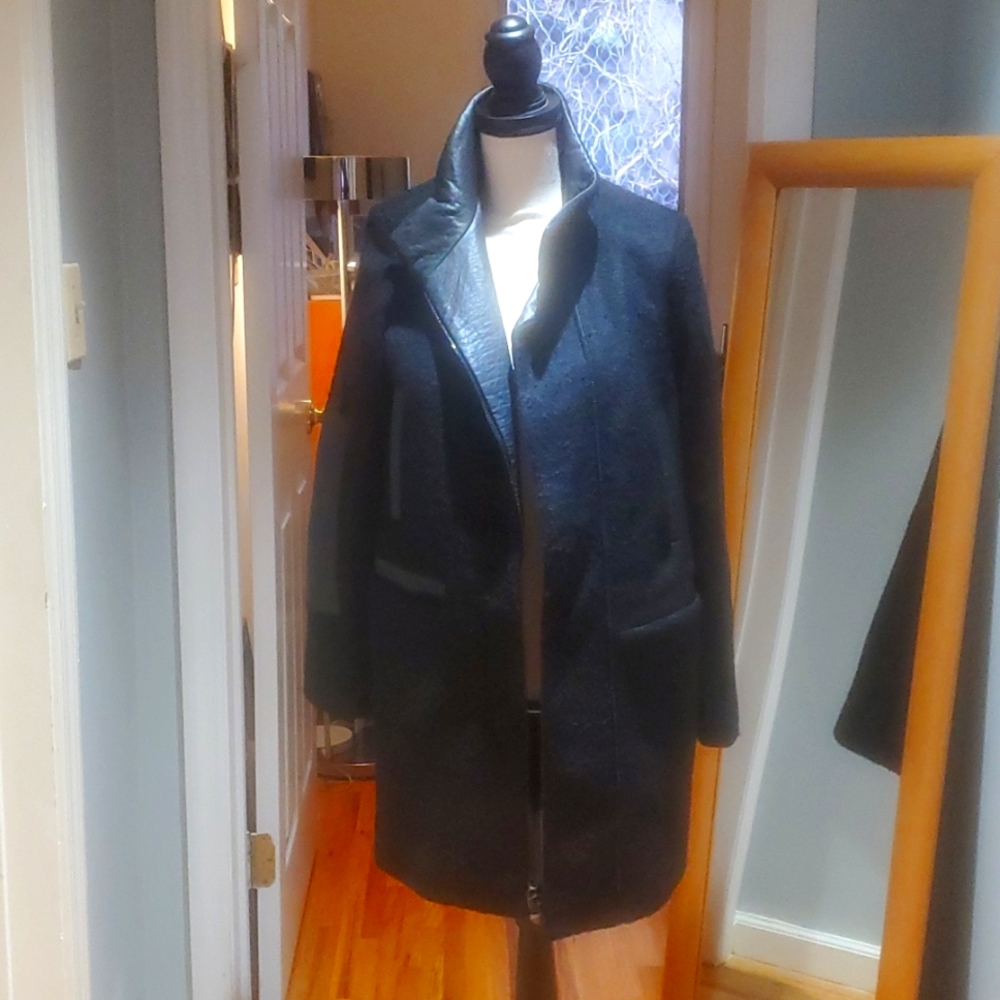 Midi winter coat boucle with leather panels Size S from Vince Camuto